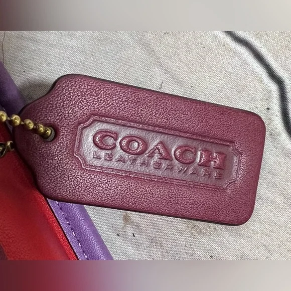 COACH Originals Turn-lock Lunchbox Bag PURPLE RED RASPBERRY Leather EXC COND! - Picture 15 of 15